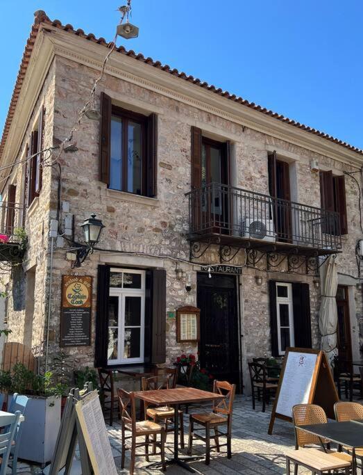 Villa Madame Parisienne Nafpaktos Esterno foto