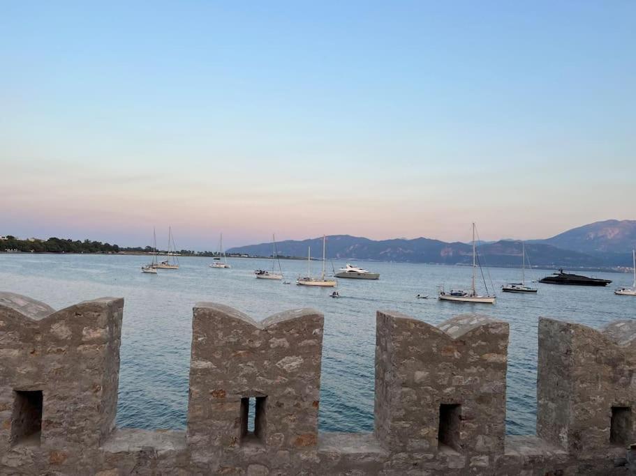 Villa Madame Parisienne Nafpaktos Esterno foto